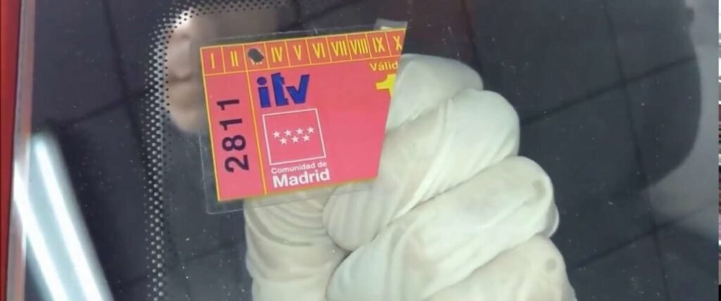 pegatina itv